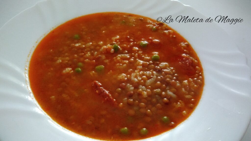 Lentejas con arroz y guisantes