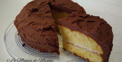 Bizcocho de limón con cobertura mousse de chocolate