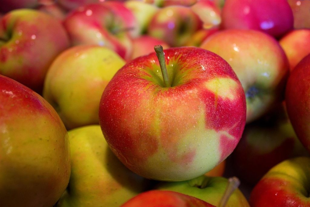  comer fruta por la noche