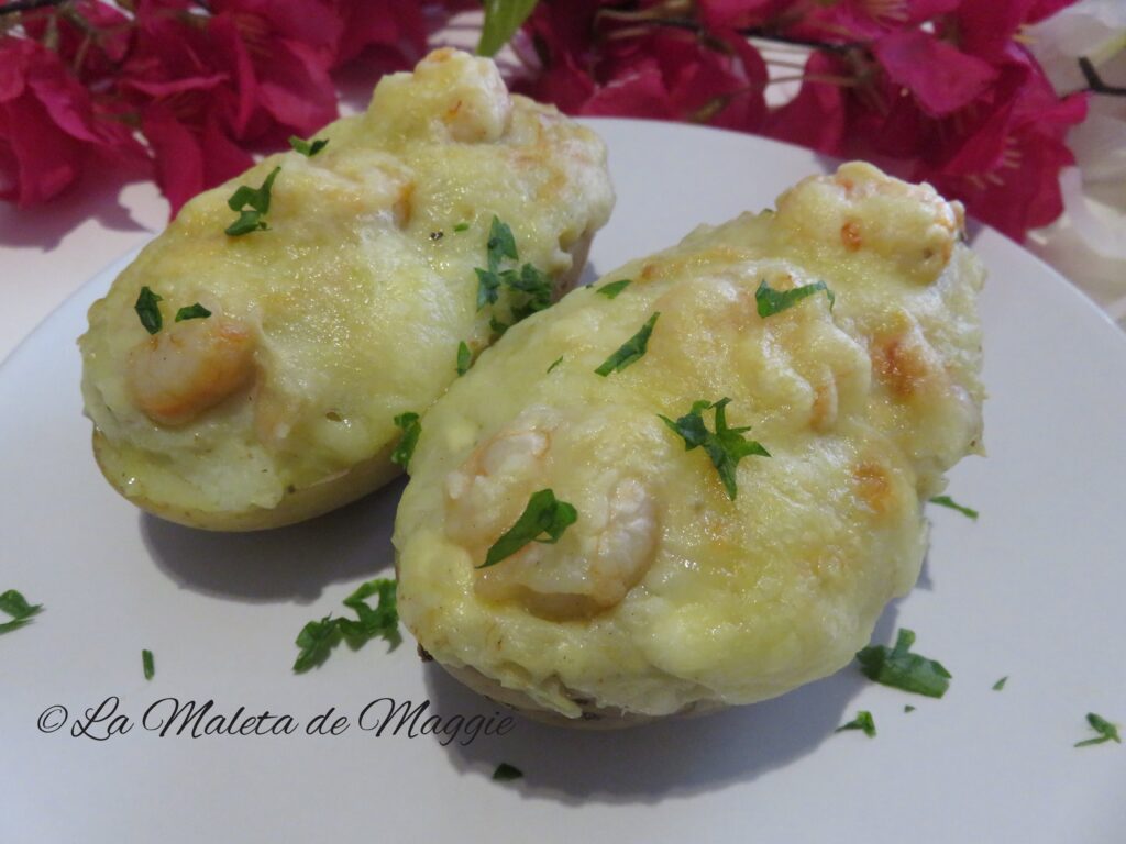 Patatas rellenas de gambas