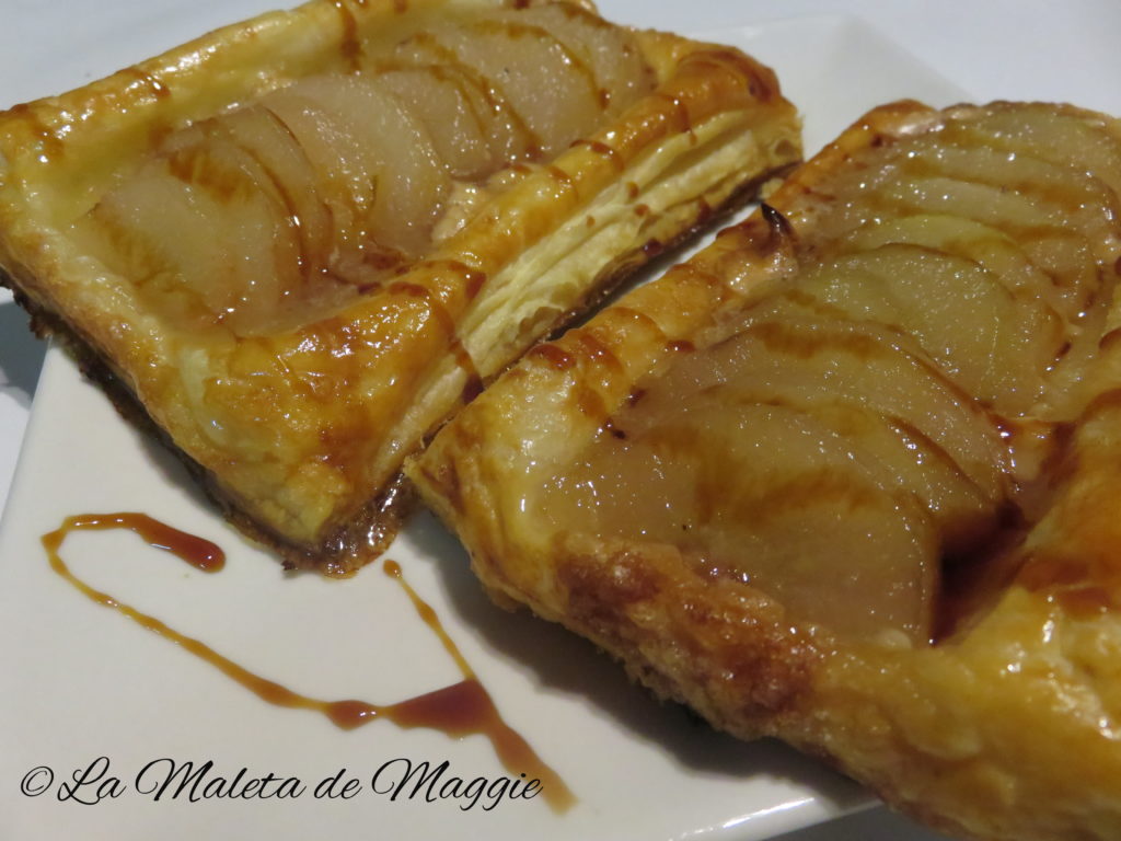 Tartaleta de hojaldre con chocolate y pera