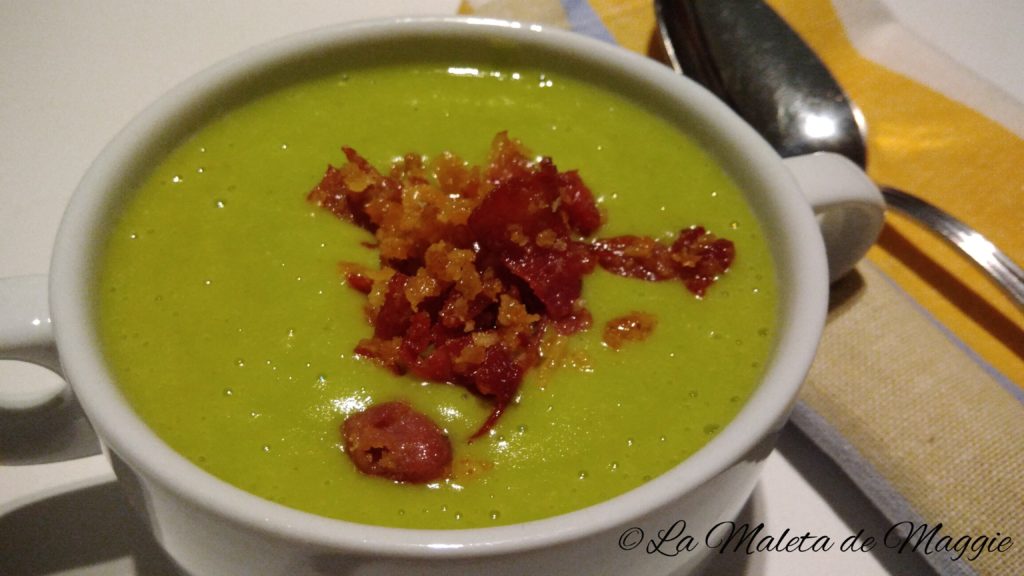 Crema de guisantes al curry 