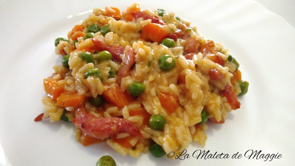 Risotto con verduras y beicon