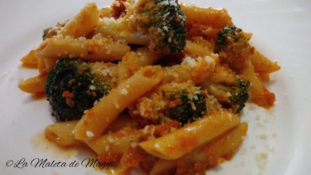 Macarrones con brócoli en salsa de sobrasada