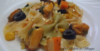 ensalada de pasta y mejillones en escabeche