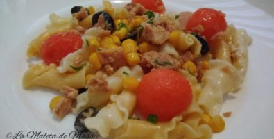 ensalada de pasta y sandía