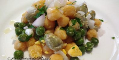 Ensalada de garbanzos con habas y guisantes