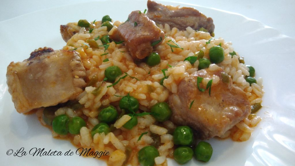 Arroz con costilla y guisantes