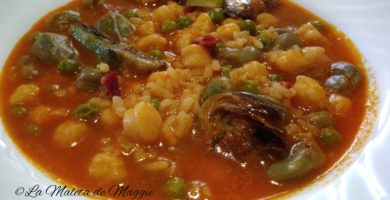 Garbanzos con arroz, habas y alcachofas