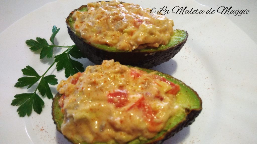 aguacate con tomate y maira