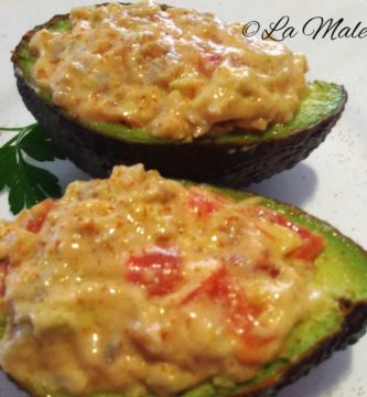 aguacate con tomate y maira