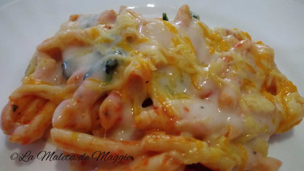 Macarrones con espinacas y bechamel