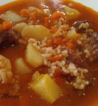 Guiso de patatas con arroz y cortillas