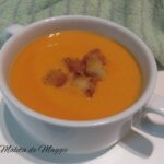 Crema de pimientos asados con picatostes