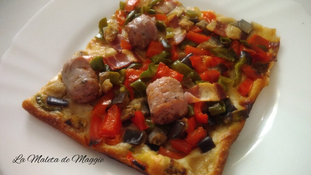 coca de verduras con butifarra