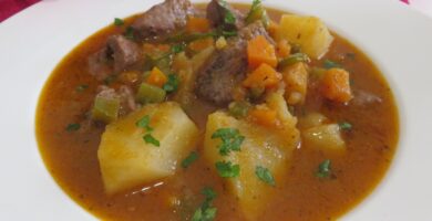 Guiso de ternera con patatas a las hierbas provenzales