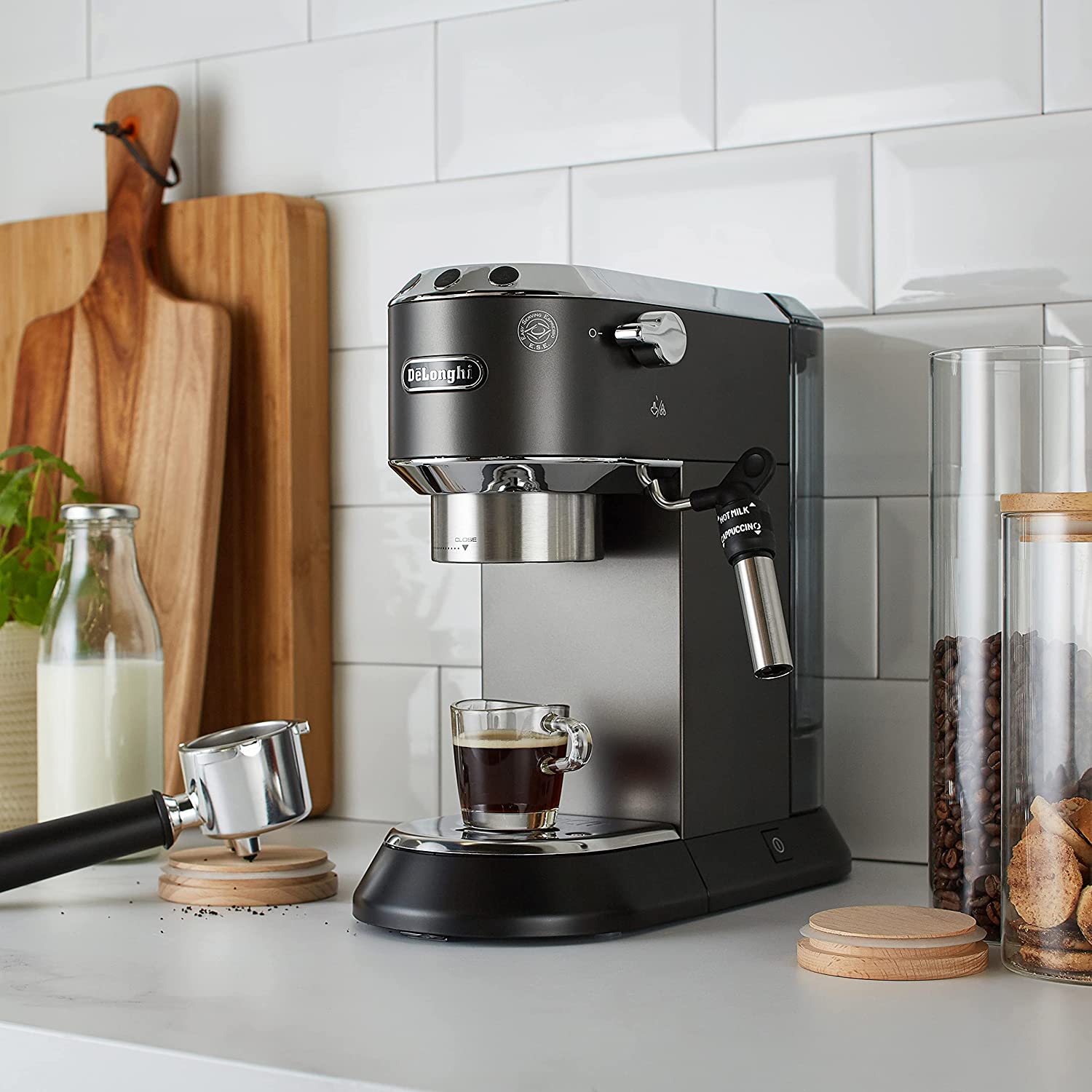 🔴 De'longhi Dedica - Cafetera de Bomba de Acero Inoxidable