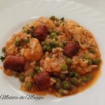 arroz caldoso con coliflor, guisantes y chistorra