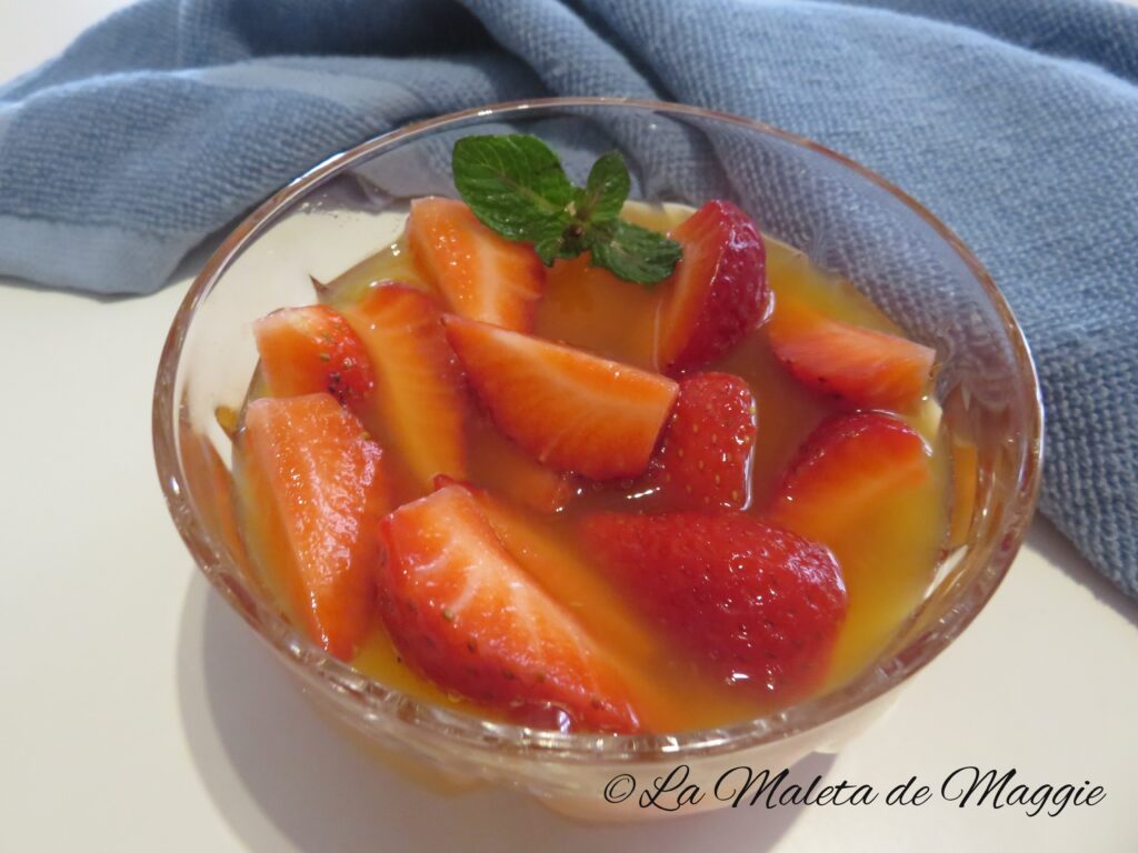 fresas a la naranja