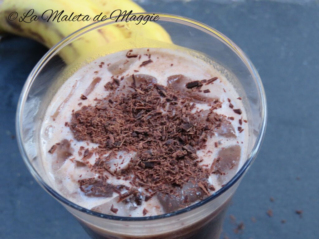 batido de chocolate y plátano