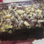 Brownie con chocolate blanco