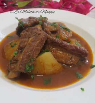 guiso de patatas con costillas y chocolate