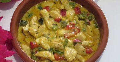 Cazuela de pollo cremoso al curry