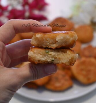 Pastelitos salados de queso