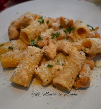 Rigatoni en salsa cremosa
